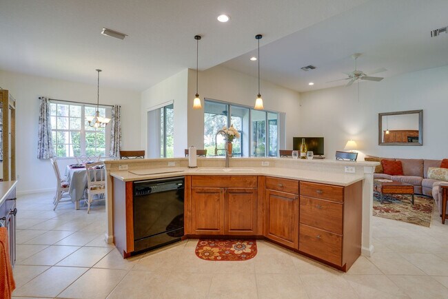 5557 Whispering Willow Way Unit SI ID1545993P