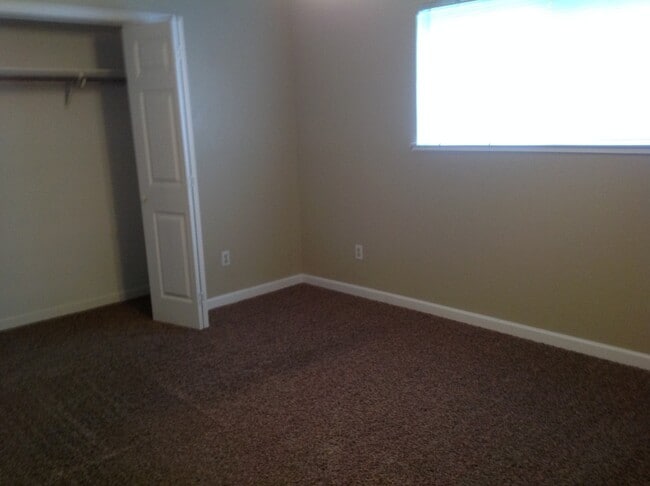 Photo - 631 N Lynora St