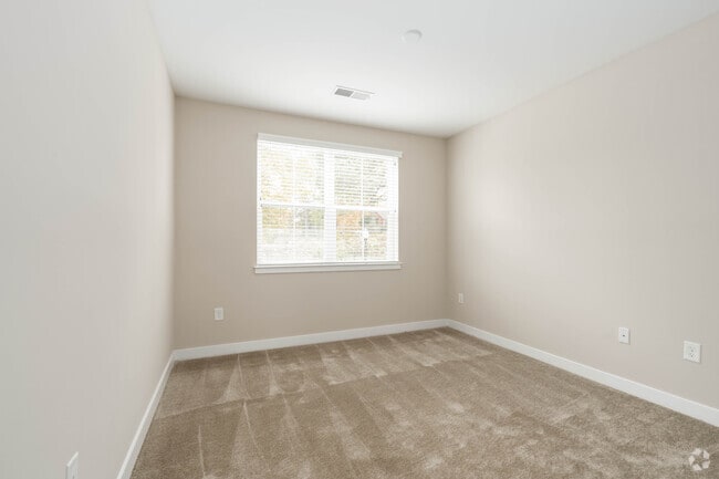 3BR 2.5BA 1463SF
