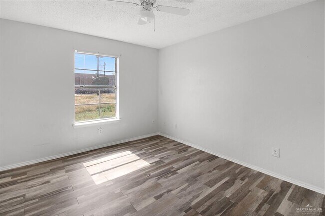 Photo - 608 N Bentsen Palm Dr Unit 35,35