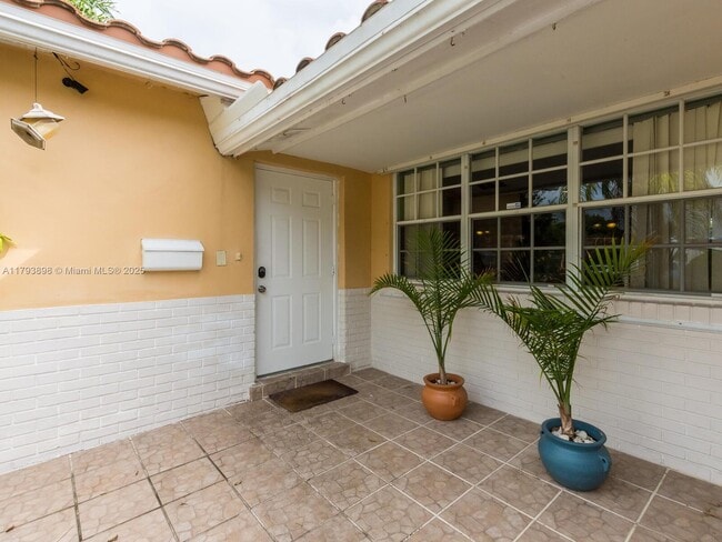 Photo - 5524 Garfield St