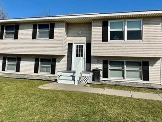 Building Photo - 3708-3710 Allen Unit 3710
