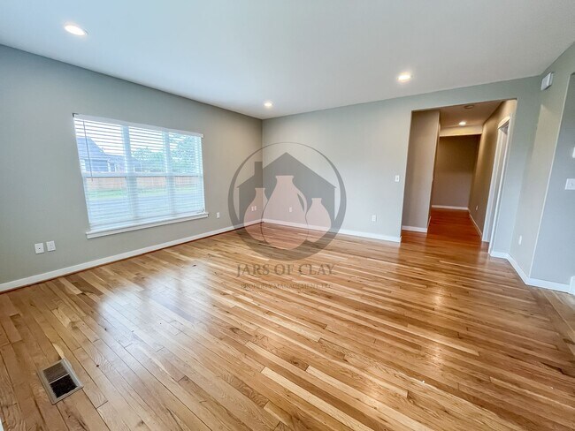 Photo - Gorgeous Stayton Duplex Home - Coming Avai...