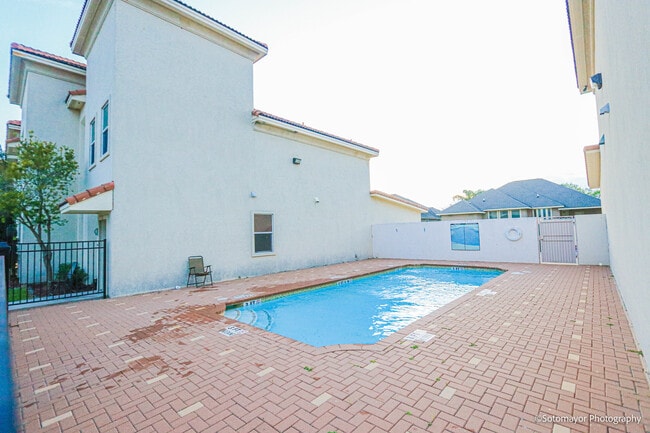 1413 Keeton Ave