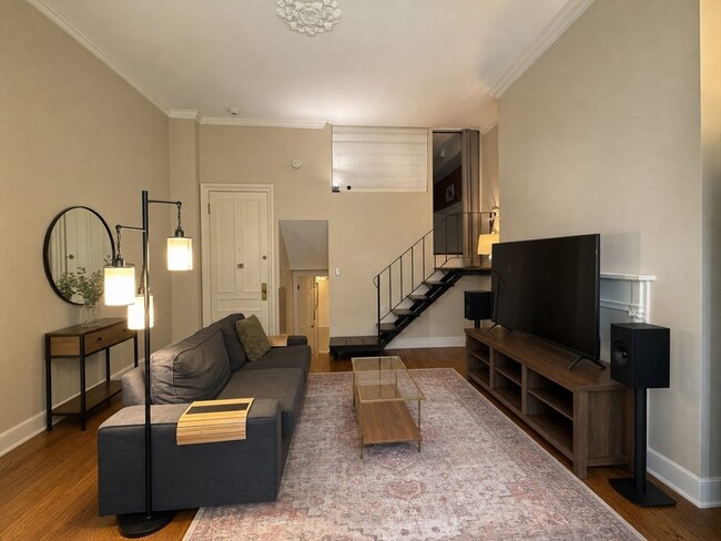 Photo - 315 Beacon St Unidad 5