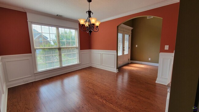 Photo - 105 Fortune Way