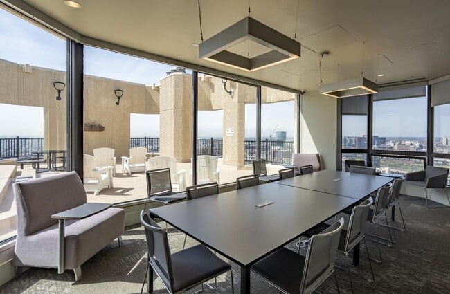 Community room - 2020 Walnut St Unit 10G