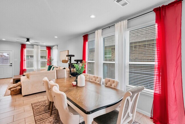 Photo - 2133 Windy Grove Dr