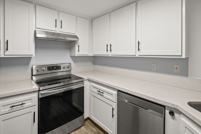 Photo - Welcome to your serene 3 BR 2.5 BA Townhome in College Park, San Diego! Unit 40