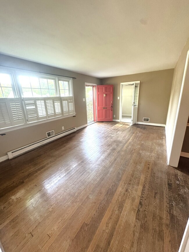 Photo - 8709 Avalon Dr