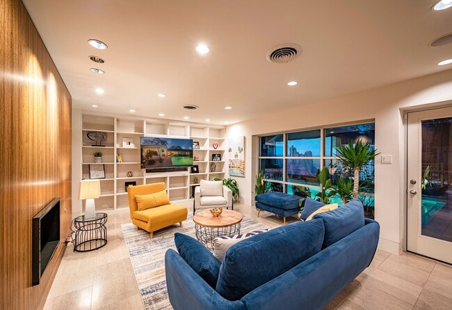 6119 Waltway Dr
