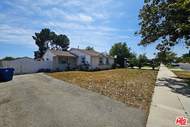 Photo - 15106 San Jose St