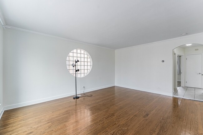 Photo - 2817 Maple Ave