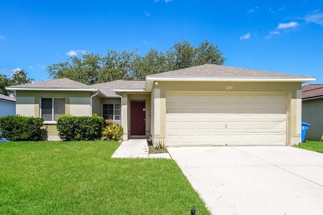 Photo - 1213 Blufield Ave