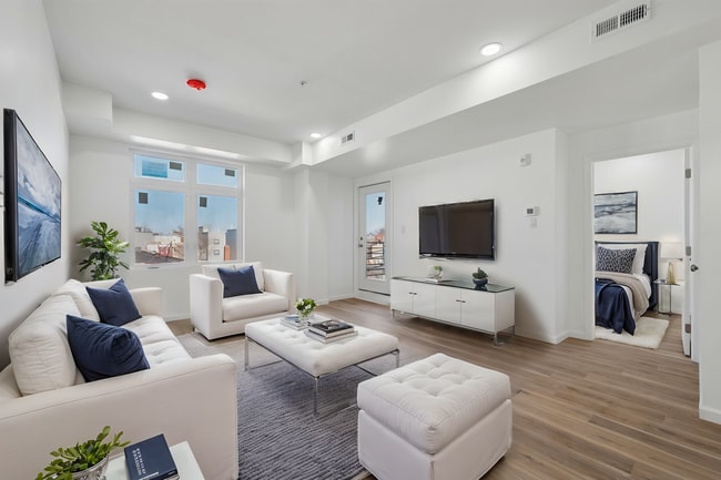 Photo - 4512-16 Lancaster Ave Unit 1A