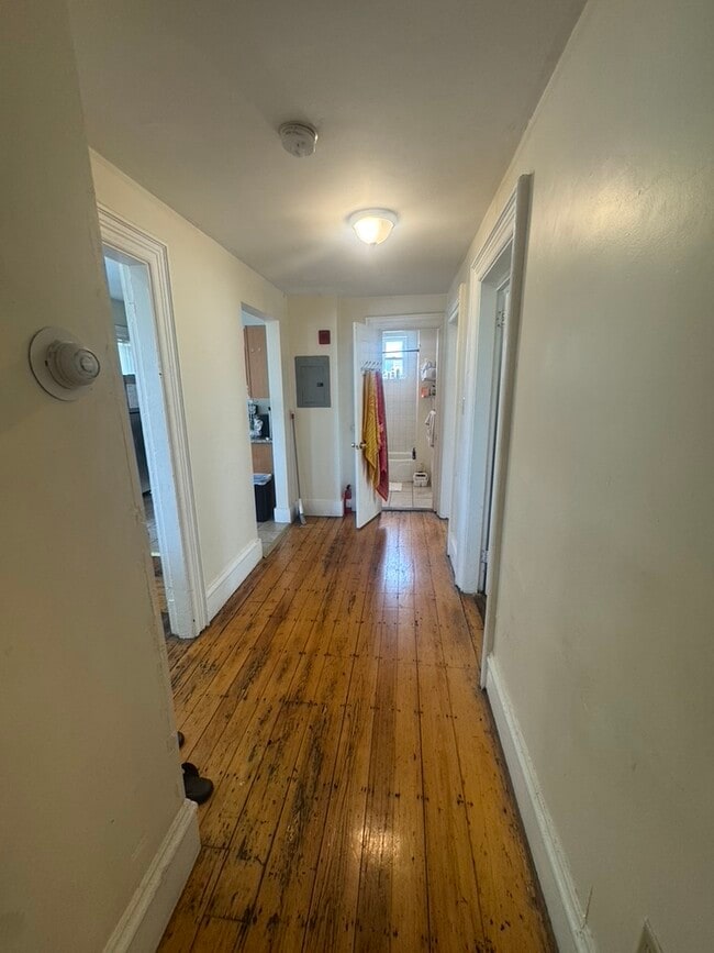 Photo - 247 Roxbury St Unidad 4B