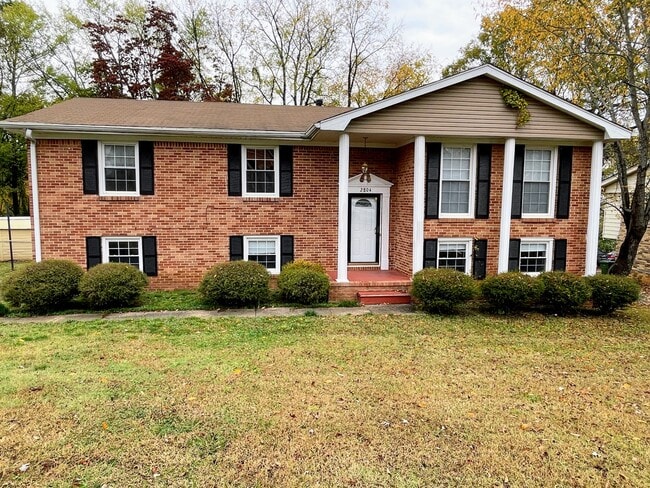 Photo - 2804 Broadview Dr NW