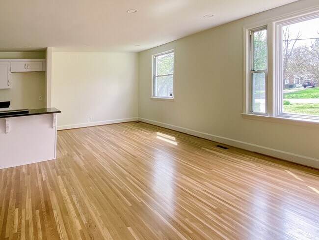 Photo - 512 Brentlawn Dr