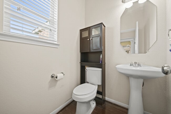 Building Photo - 4027 Waterford Ln Rental