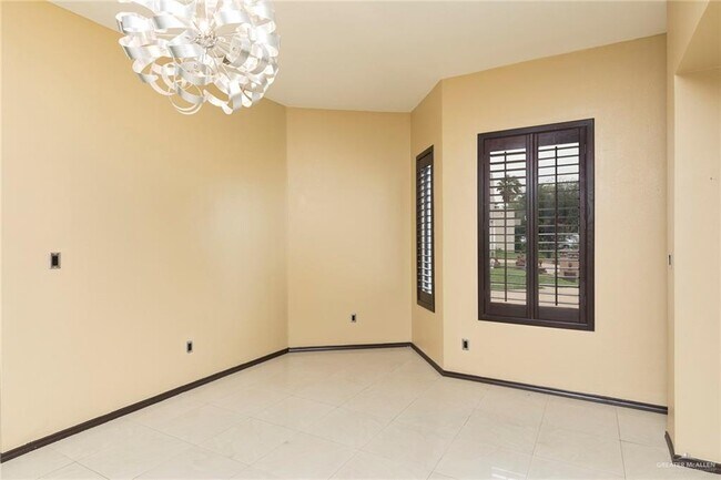Photo - 32 S 45th St