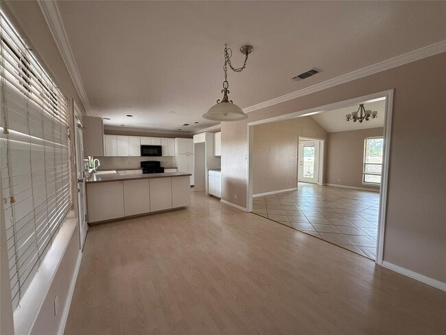 Photo - 5850 Dacy Ln