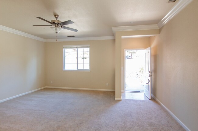 Photo - Beautiful 4 Bedroom Home in Highland Park!