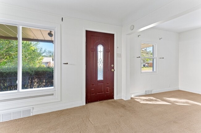 Photo - 28649 John Hauk St