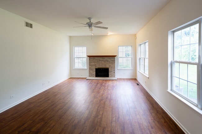 Photo - 2803 Bluewater Cir