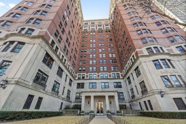 Building Photo - 5000 N Marine Dr Unit 12D Rental