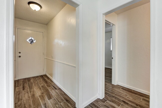 Photo - 1512 Pinewood Dr