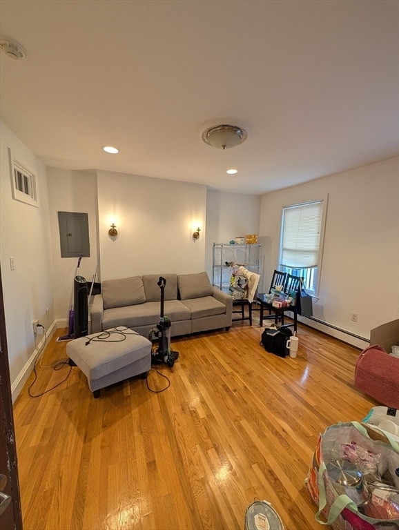 Building Photo - 668 Tremont St Unit 3 Rental