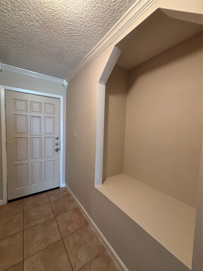 Photo - 16610 Forest Bend Ave