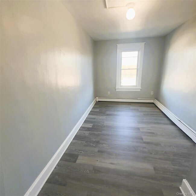 Photo - 26 Du Bois Ave Unit 2