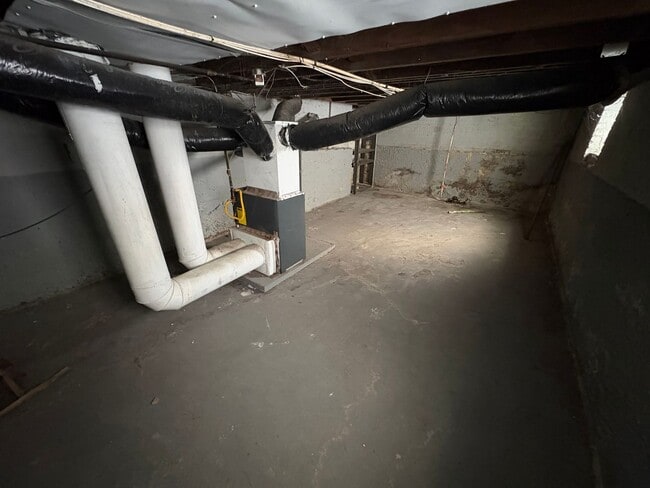 Photo - 954 Heyl Ave.