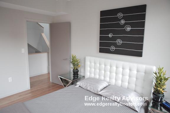 Photo - 53 Glenville Ave