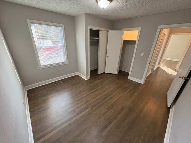 Photo - For Lease - Single Family Home in Lebanon