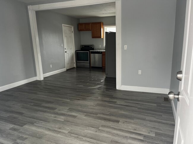 Building Photo - 20 Prospect St Unit First floor