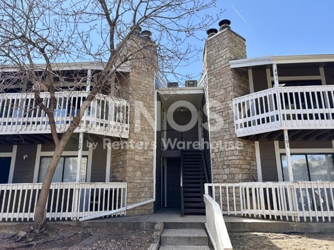 Building Photo - 18003 E Ohio Ave Unit 201