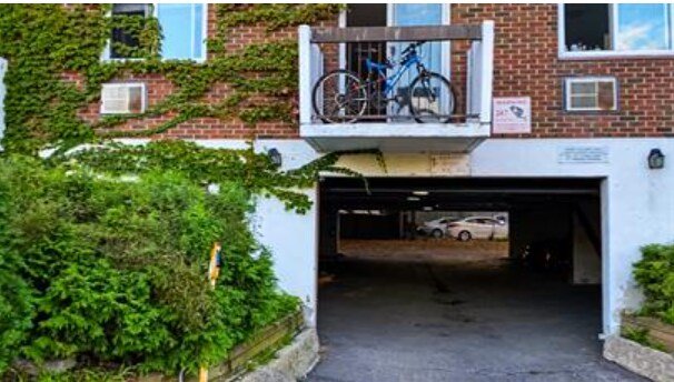 Photo - 84 King Edward Ave Unit 301