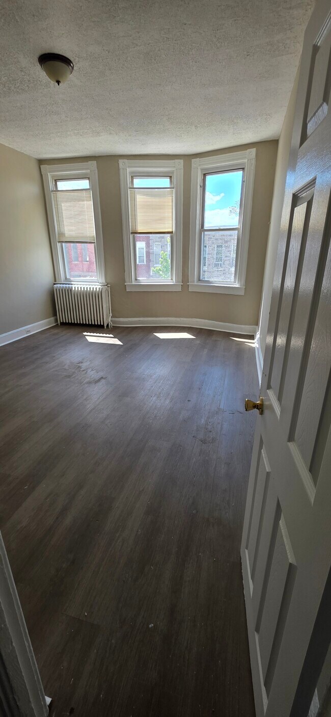Photo - 237 N Monroe St