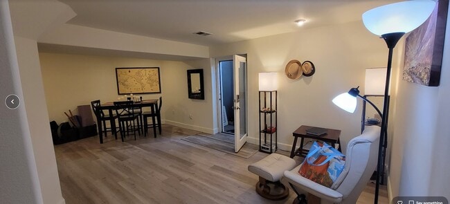 Building Photo - 2727 Arancia Dr