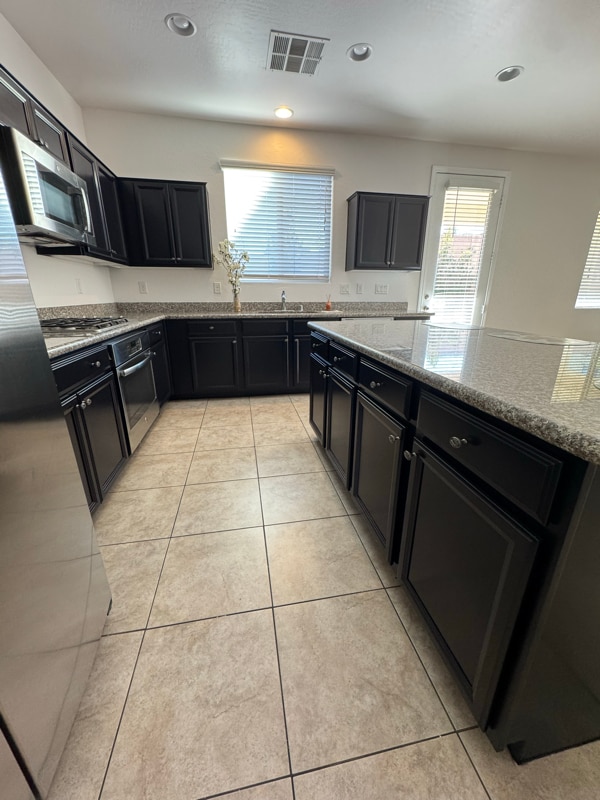 Photo - 123 Volans Ave