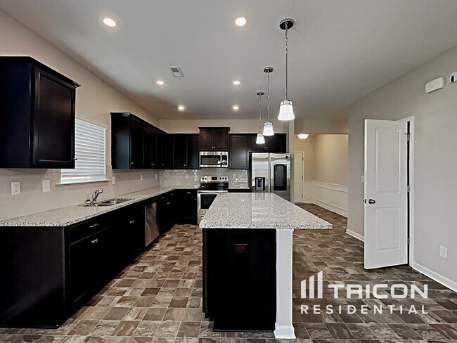 Photo - 346 Crandon Rd