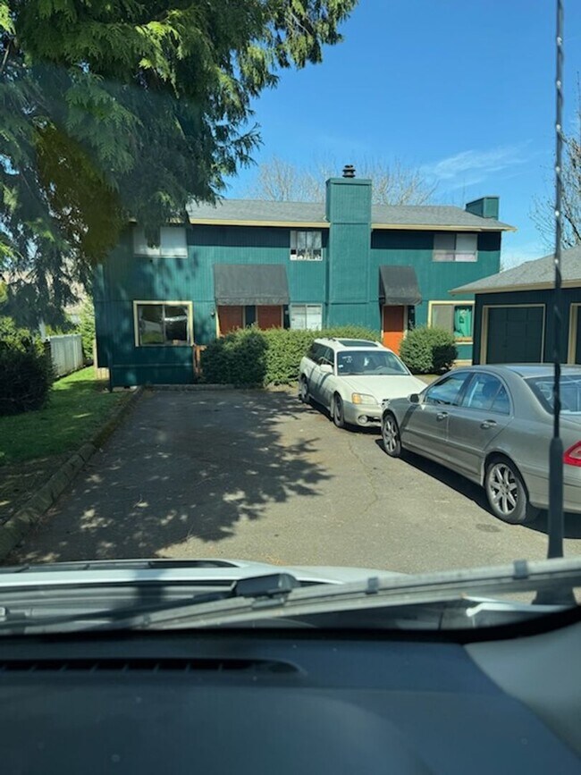 Building Photo - 161B01 Unit 21645 Rental