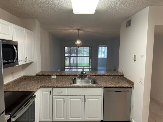 Photo - 7737 Trent Dr Unit 204