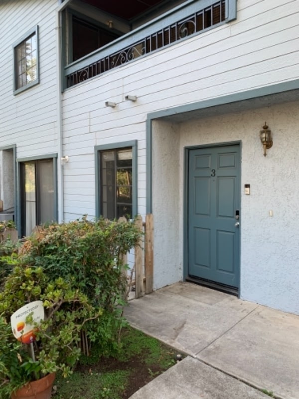 1255 N Los Robles Ave Unit 3