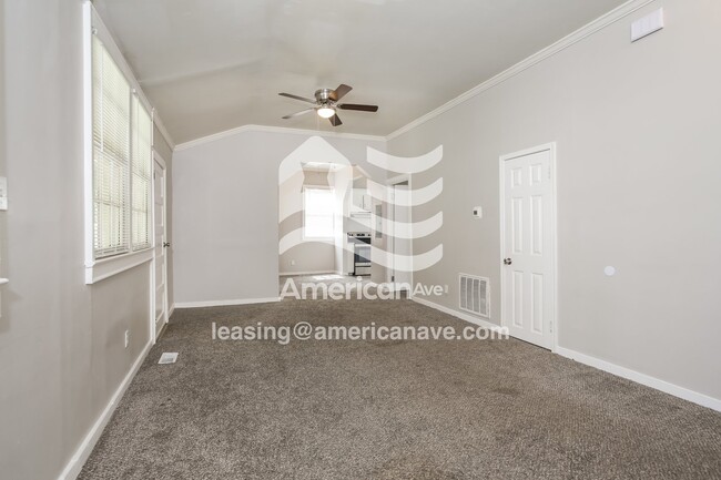 Photo - 236 W Miriam Ave