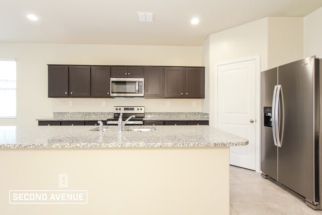 Photo - 24415 W Illini St