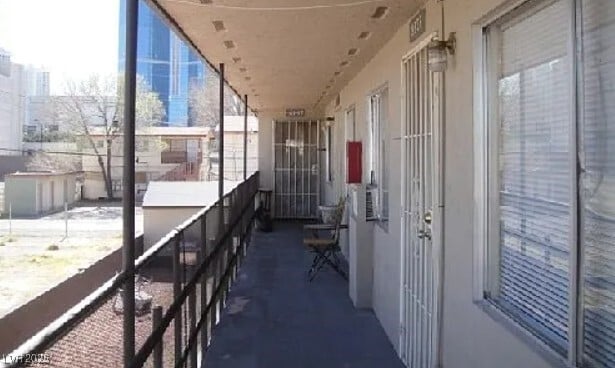 Building Photo - 239 W Cleveland Ave Unit 6 Rental