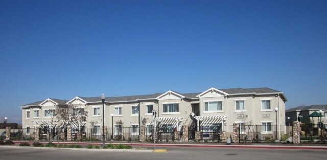 reedley family apartments for rent in reedley ca forrent com